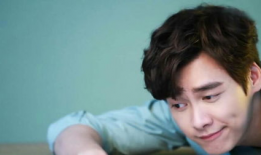 吃瓜爆料网站李易峰,娱乐圈风云再起，吃瓜爆料网站揭秘明星幕后故事